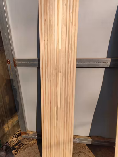 Hersteller kundenspezifischer Paulownia-Holzkern-Skier, Paulownia-Plankenskier